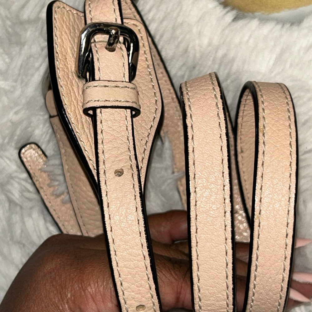Marc Jacobs Tan/Pink Shutter Leather Crossbody Bag - Picture 15 of 16